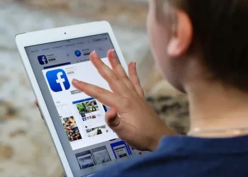 Un grupo de senadores de Estados Unidos presentaron una ley para prohibir las redes sociales para niños