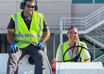 Una mendocina es la primera mujer en ser push back del aeropuerto El Plumerillo