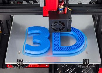 Alumnos universitarios capacitarán en impresión 3D a estudiantes de una escuela secundaria