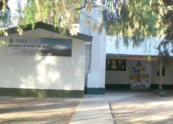 En una escuela de Goudge buscan que los actos patrios tengan “un componente diferente”