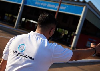 El peso por el piso: extranjeros organizan Tours de compras y entre jueves y sábado invaden los supermercados de Mendoza