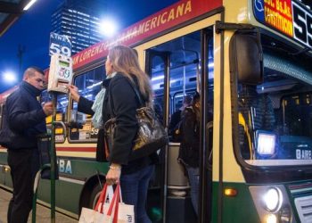 No hubo acuerdo entre el Gobierno y la UTA: desde la medianoche habrá paro nacional de colectivos