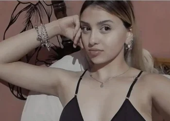 Así pasa los días la moza que fue agredida en un bar de la Arístides