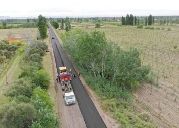 Vialidad provincial continúa trabajando y mejorando rutas en nuestro departamento