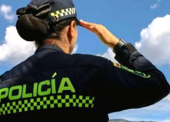 Colombia: tres ex policías fueron imputados por quedarse con una parte de un cargamento de 987 kilos de cocaína