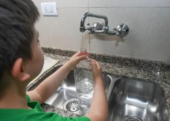 Audiencia pública por la tarifadel agua: Aysam pide un incremento del 40,79 % en la boleta