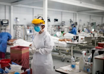 Médicos mendocinos que cruzan la cordillera: cómo trabajan y por qué eligen Chile