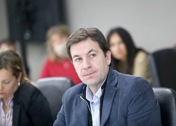 Mauricio Sat va por la reelección como senador y exigió que todos los fondos que eran de Portezuelo queden en el Sur