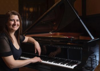 De Mendoza a Nueva York:  Quién es Lucía Caruso, la pianista que lucha por más oportunidades para las compositoras