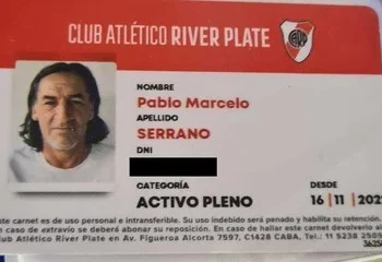 Quién era Pablo Marcelo Serrano, el hombre que murió al caer de una tribuna de la cancha de River