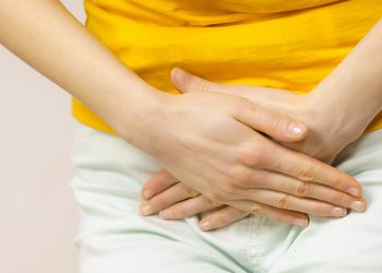 Reino Unido: Fue al médico, le dijeron que era joven para tener problemas de vejiga y después terminó con un pésimo diagnóstico