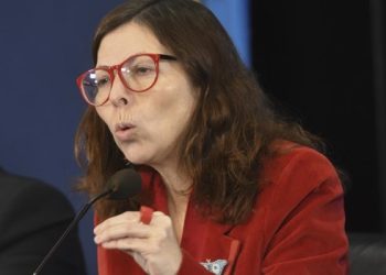 Batakis: la inflación comenzó «un camino de descenso», aunque es «difícil dominarla»