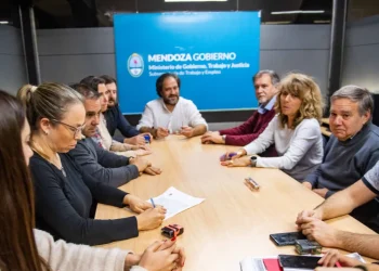 El Gobierno desactivó el paro y la nueva reunión con Ampros ya tiene fecha