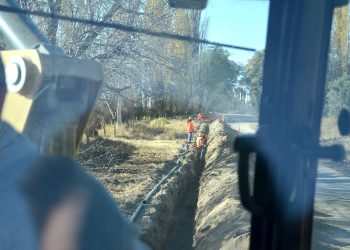Emir Félix inaugura redes de agua potable, luces led y obras en avenida Los Sauces
