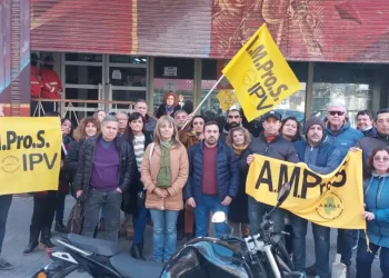 Paritarias: Ampros anunció paro general y movilización