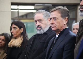 Suarez recordó a las víctimas de AMIA: “Ninguna sociedad es democrática si la impunidad convive con ella”