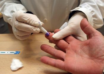 Denuncian que la ley del VIH-SIDA se está aplicando de manera parcial según la afinidad política