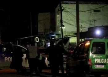 Un juez y su custodio mataron a dos presuntos delincuentes de 18 años tras un tiroteo en Quilmes