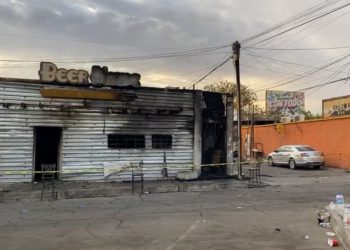 Locura en el mundo: lo echaron de un bar y provocó un incendio en el que murieron 11 personas
