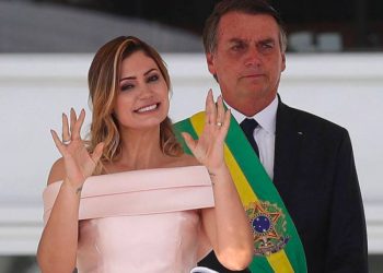 Bolsonario reveló que su esposa podría ser candidata a presidenta en 2026