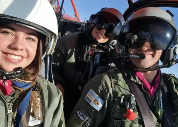 Las reinas de la Vendimia sobrevolaron Mendoza en los helicópteros de la IV Brigada
