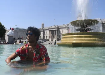 La «tormenta de calor» se extiende por el sur de Europa y se emiten alertas sanitarias