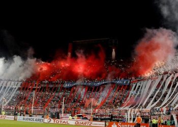 Un nene viajó 1.200 kilómetros para ver a River, no consiguió entradas y desde el club lo sorprendieron