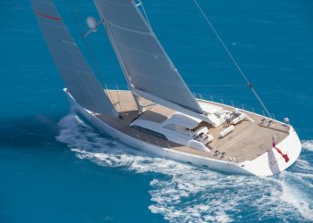 La historia de la mujer que se fue de Argentina en pleno 2001, se enamoró y cumplió el sueño de vivir en un lujoso velero