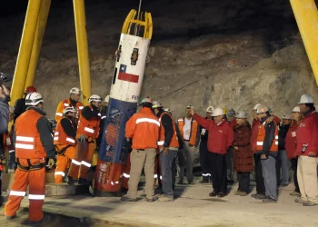 El drama de los 33 mineros chilenos: rescatados tras 69 días de angustia, afuera los esperaban estafas, frustraciones y pesadillas