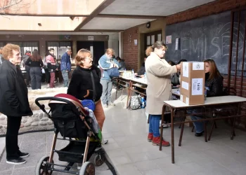 Ausentismo electoral: la estrategia de los precandidatos para seducir a los votantes