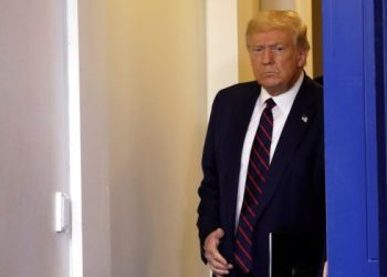 Trump anunció que se entregará a la Justicia