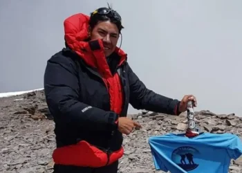 En el lugar más inhóspito del mundo: Quién es el abogado argentino fanático de la aventura que desapareció en Península Mitre
