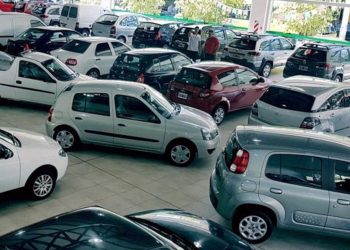 Rubro congelado: la venta de autos está frenada porque desde las automotrices aún no tienen precios