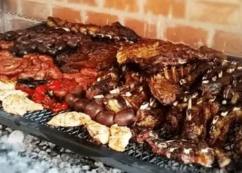 Asado “gasolero”: tres cortes de carne para reemplazar al vacío en la parrilla sin gastar una fortuna