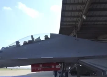 China lanza una advertencia al iniciar maniobras militares alrededor de Taiwán