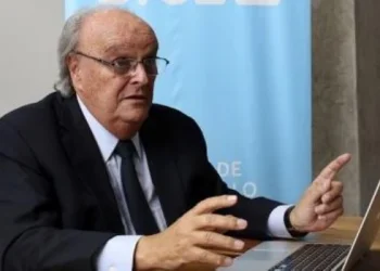 De Mendiguren criticó a los empresarios que rechazan la suma fija: «La reacción no está justificada»