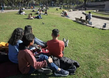 Después de un invierno cálido, qué pasará en Mendoza con las temperaturas en primavera