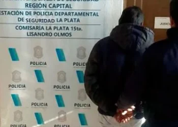 Detienen al momento de votar a un prófugo acusado de abuso sexual y a dos delincuentes con pedido de captura
