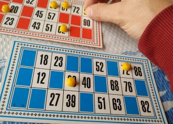 El Centro Polivalente organiza un té lotería para reunir fondos para su feria de arte