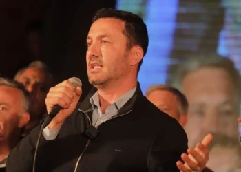 Luis Petri pidió “hacer cambios profundos” y destacó el punto débil de Milei