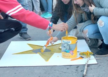 Falleció en un accidente vialen Goudge: pintaron una estrella en el asfalto en memoria de Walter Serna