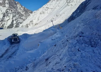 Advierten que las tareas de despeje del paso Cristo Redentor pueden llevar “más tiempo de lo previsto”