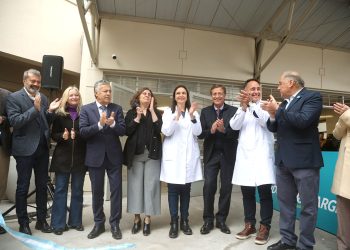 Suarez inauguró la refuncionalización de la Guardia del Schestakow y anunció la licitación de un nuevo espacio para FUESMEN-COIR en el nosocomio