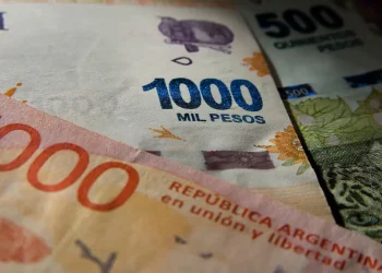 Ya es oficial: este es el decreto que establece un bono de $60.000 para los estatales de Mendoza