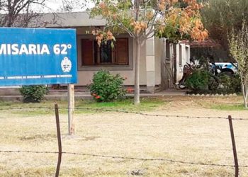 Automovilista atropelló a dos peatones