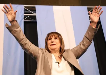 Patricia Bullrich se mostró con Mauricio Macri y Rodríguez Larreta luego de la victoria: “Ahora vamos todos juntos a ganar las elecciones generales”