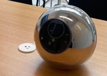 Proyecto Worldcoin: cuál es el riesgo de escanearse el iris a cambio de dólares
