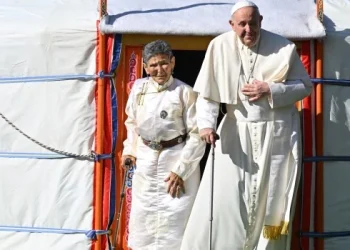 ​Desde Mongolia, Francisco pidió el fin de las guerras y un compromiso «urgente» por el ambiente