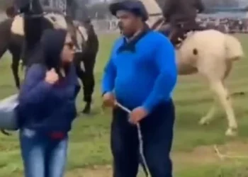 En una jineteada en San Miguel, 16 proteccionistas fueron heridos a rebencazos