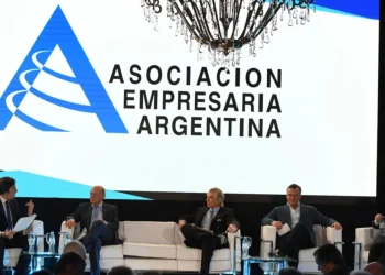 Duro comunicado de la Asociación Empresaria Argentina: “Sin empresas no hay país”